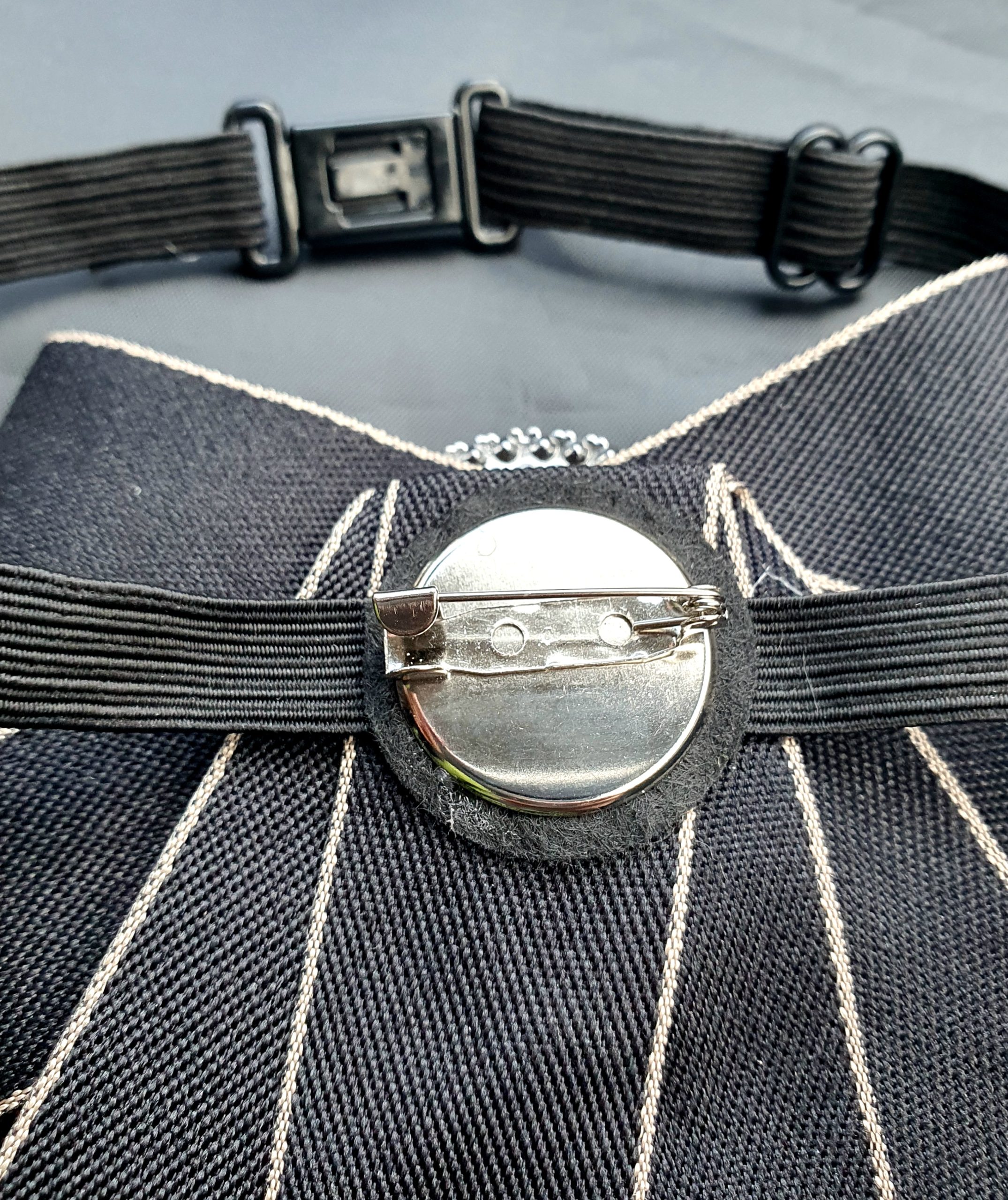 Luxurious Black Satin Gothic Jeweled Bow Tie Brooch - Image 7