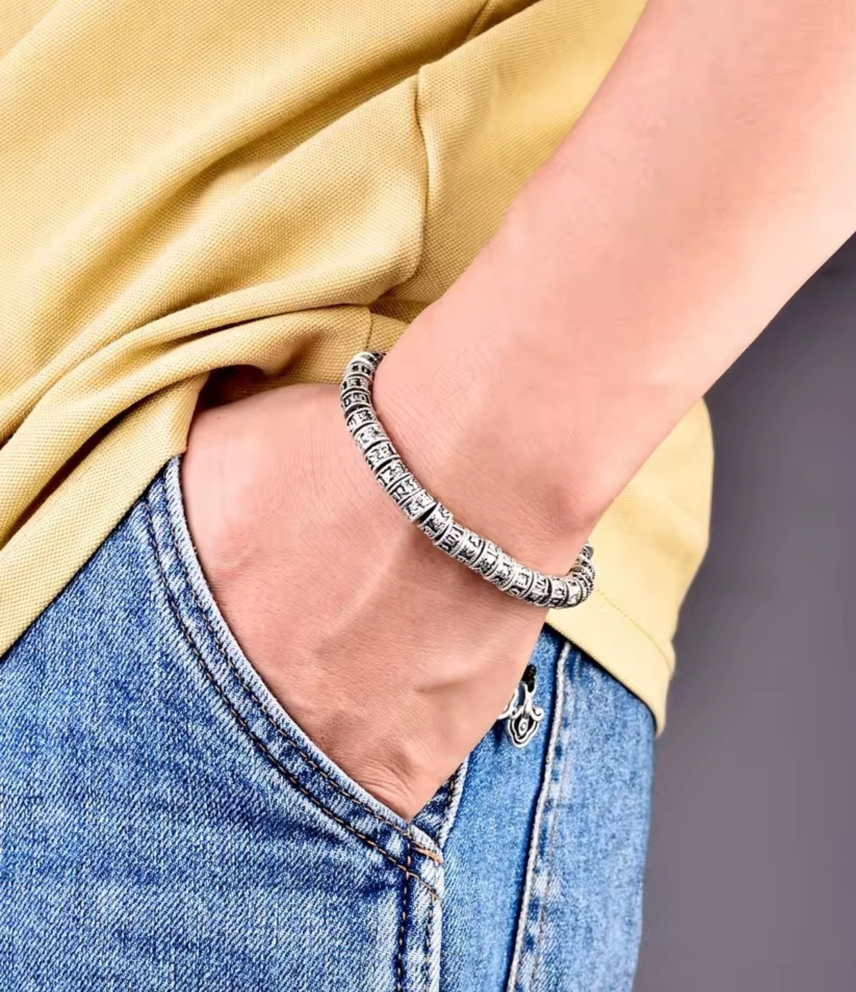 Tibetan Buddhist Six-Syllable Mantra Bracelet - Image 4