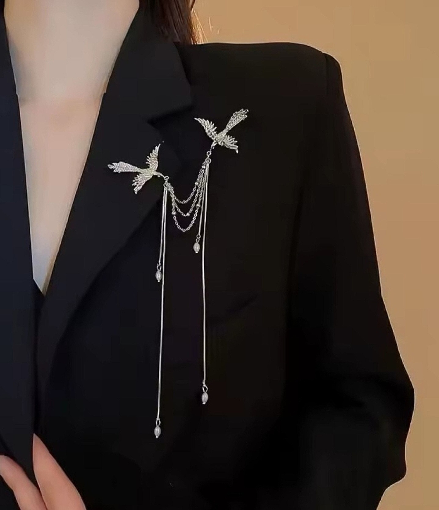 Elegant twin bird brooch
